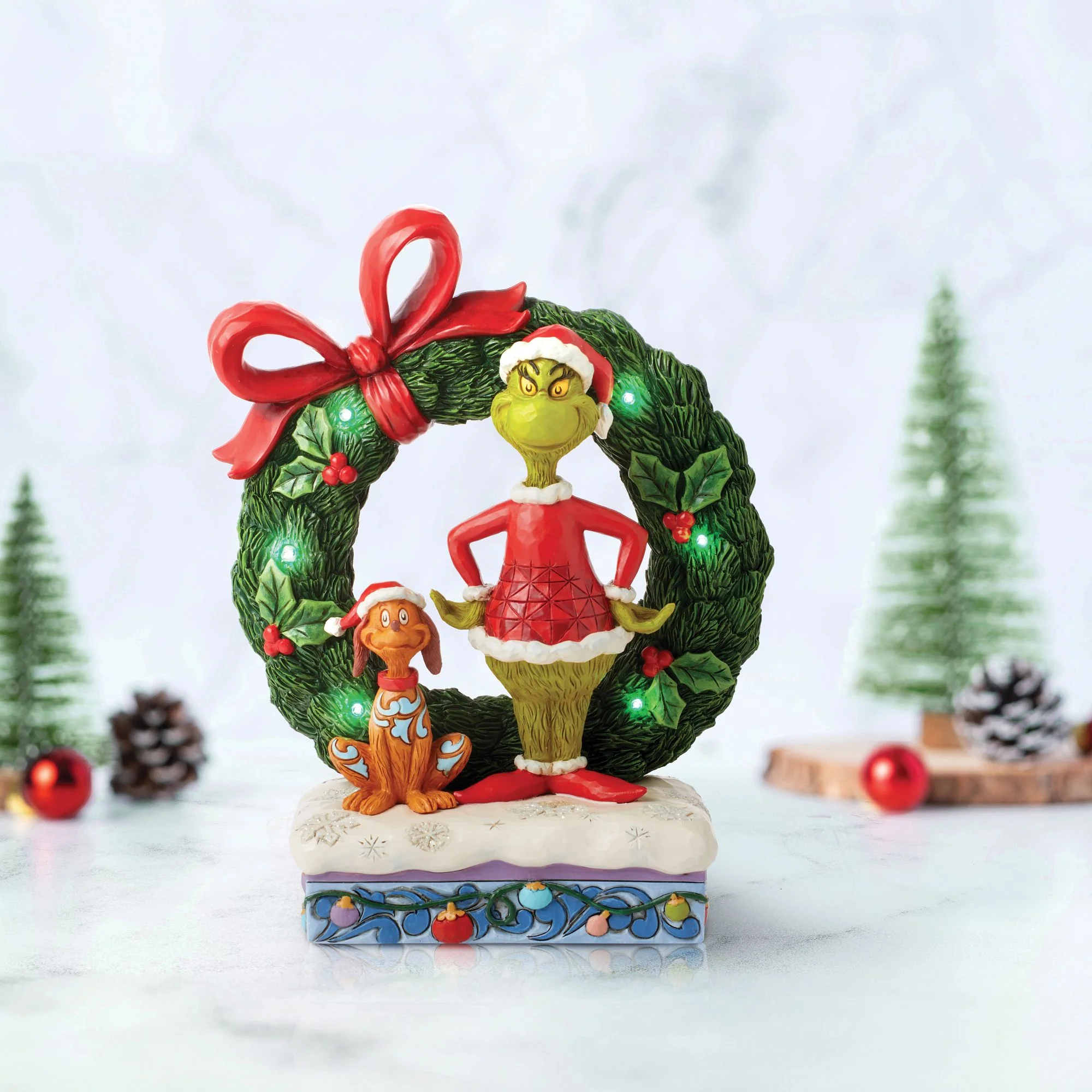 Grinch & Max in Wreath Fig - Image 8