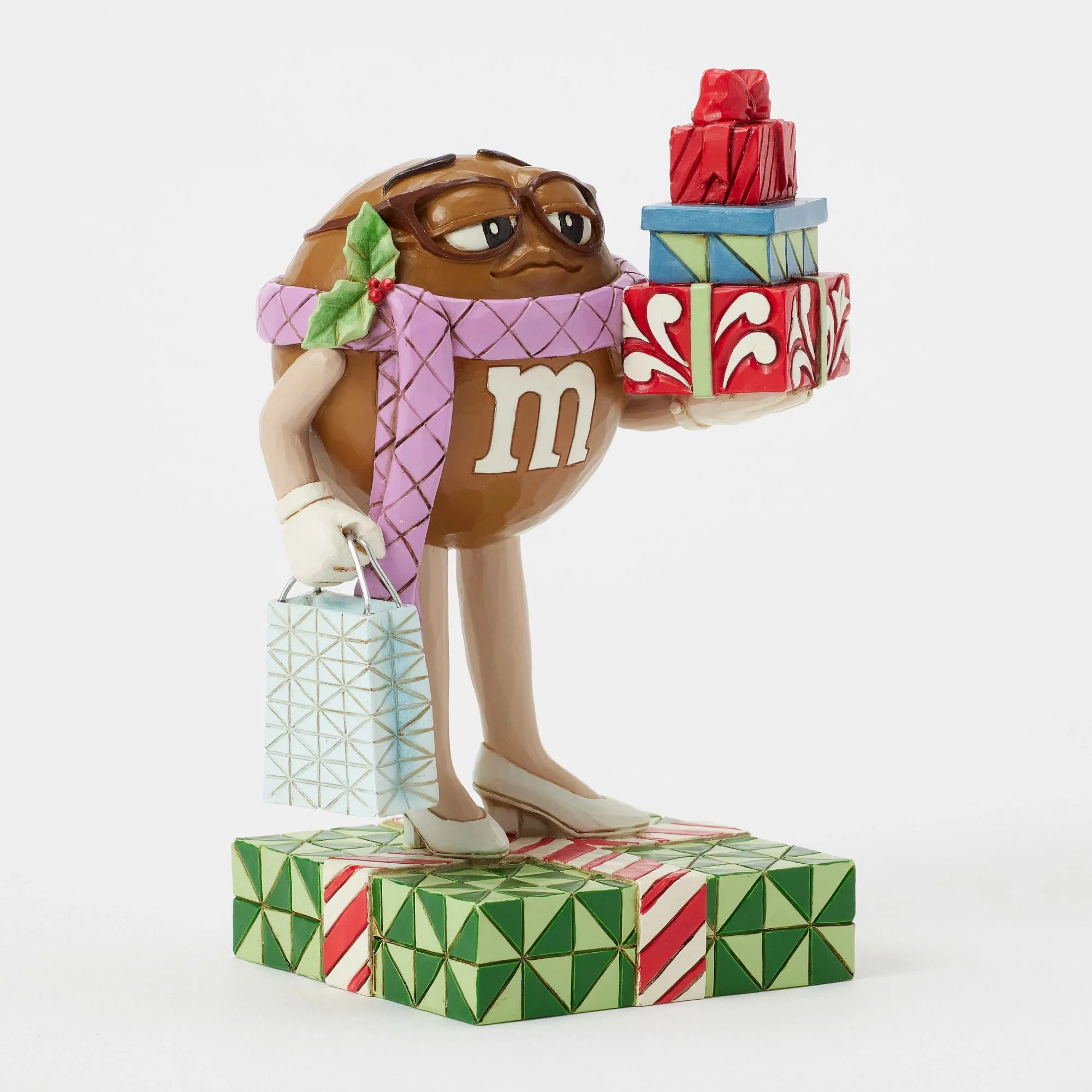 M&M'S Brown Charac w/ Presents - Image 2