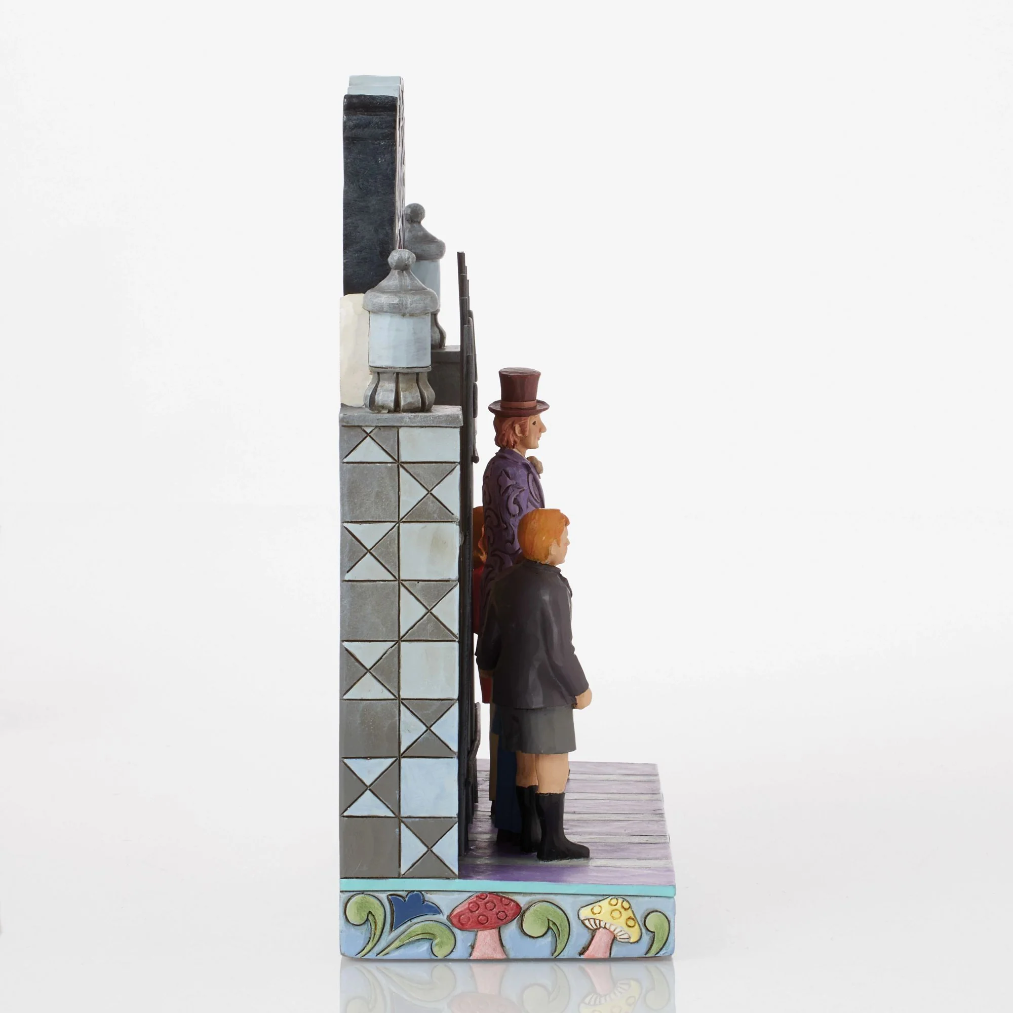 Willy Wonka w/Children By Gate - Image 4